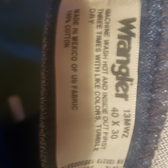 Jeans - Picture 2 of 3